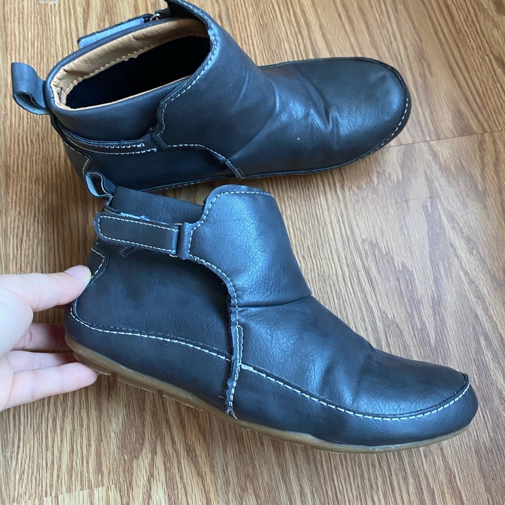Boots Women’s size 6,5 -7